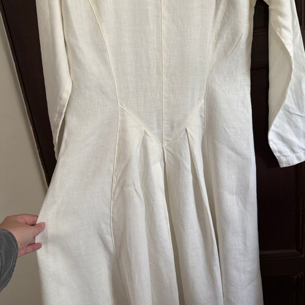 1970s Vintage NEIMAN MARCUS | Cream Linen Basque Waist Prairie Dress | Medium - Picture 8 of 9